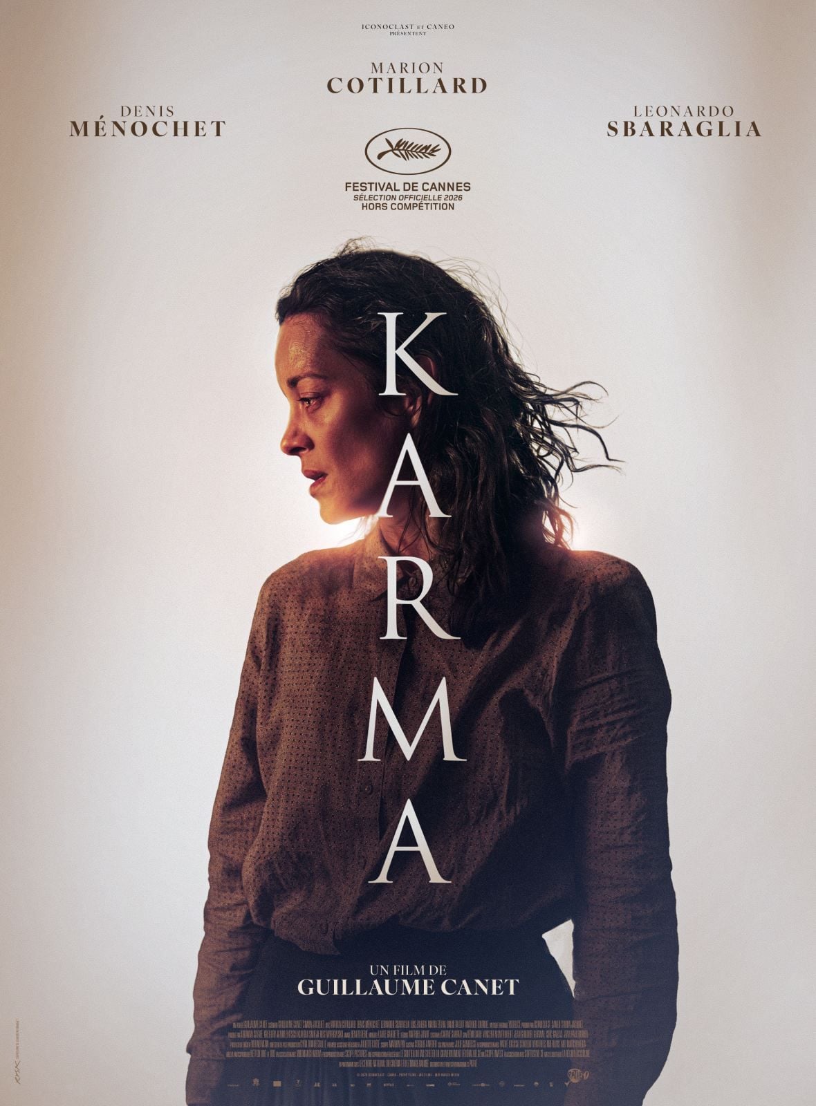 Affiche officielle du film Karma de Guillaume Canet, avec Marion Cotillard de profil