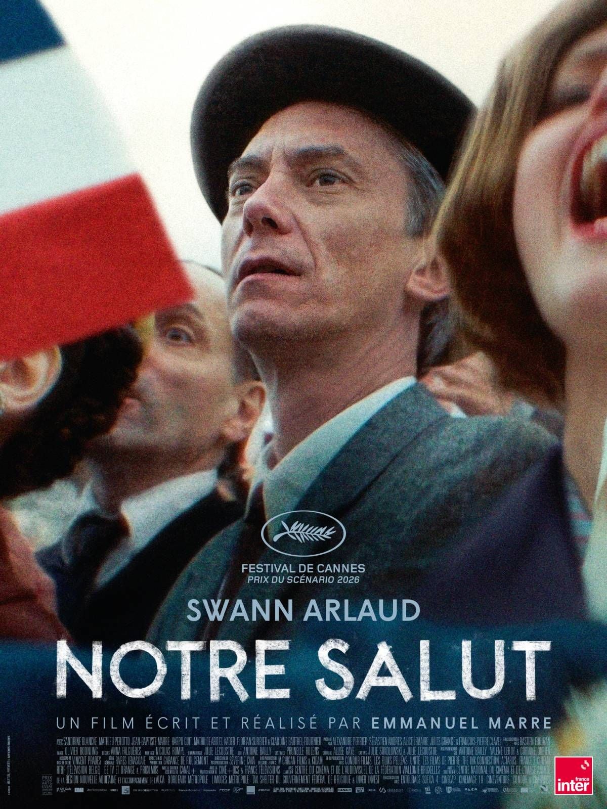 Affiche du film Notre salut, Swann Arlaud en fonctionnaire sous un béret devant un drapeau tricolore, Prix du scénario Cannes 2026