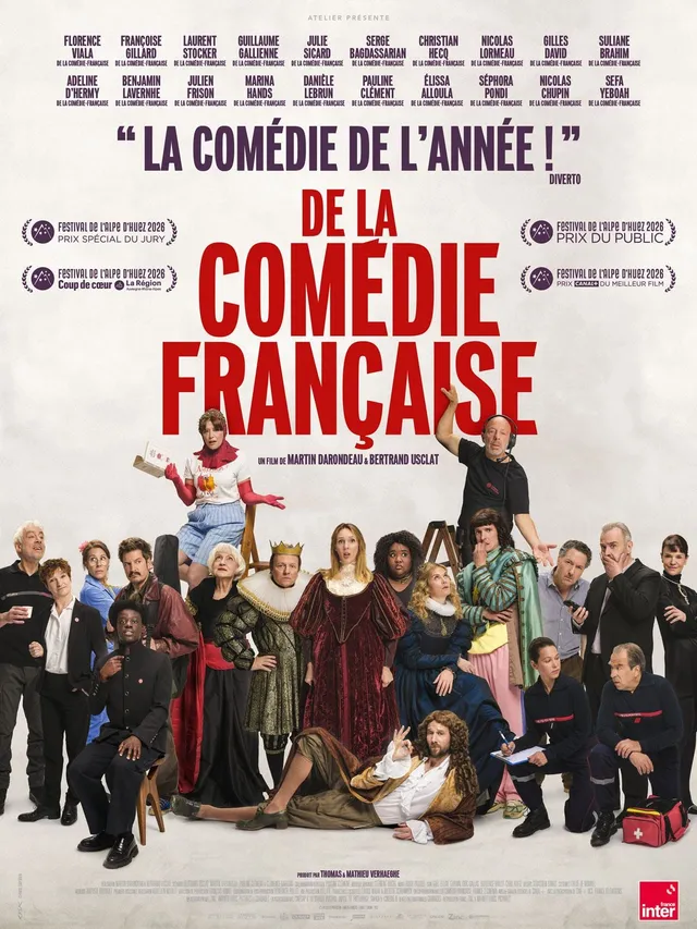 Affiche du film De la Comédie-Française : la troupe en costumes de théâtre posée devant un fond clair