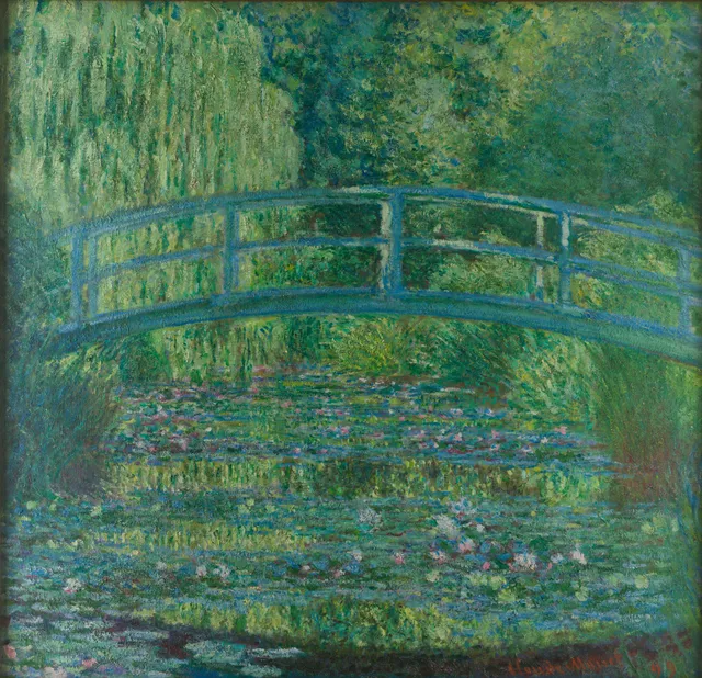 Toile de Claude Monet, Le Bassin aux nympheas (harmonie verte, 1899), pont japonais au-dessus de l'etang, visuel de l'exposition Monet, peindre le temps au musee de l'Orangerie