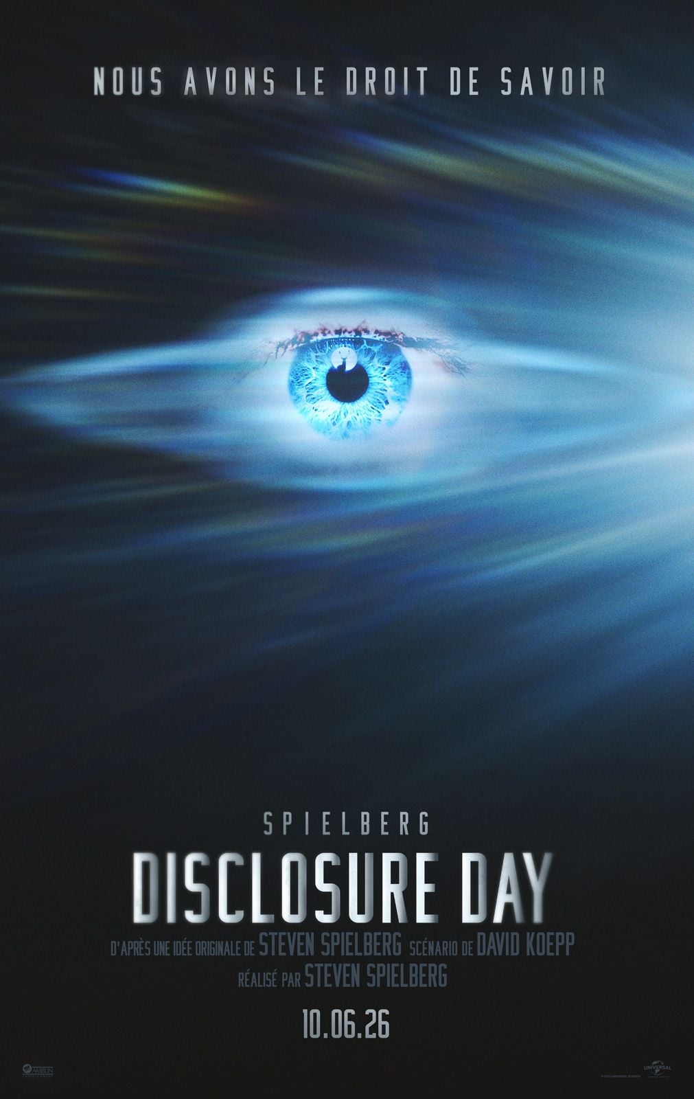 Affiche officielle du film Disclosure Day de Steven Spielberg : un oeil bleu lumineux au centre d'un fond sombre